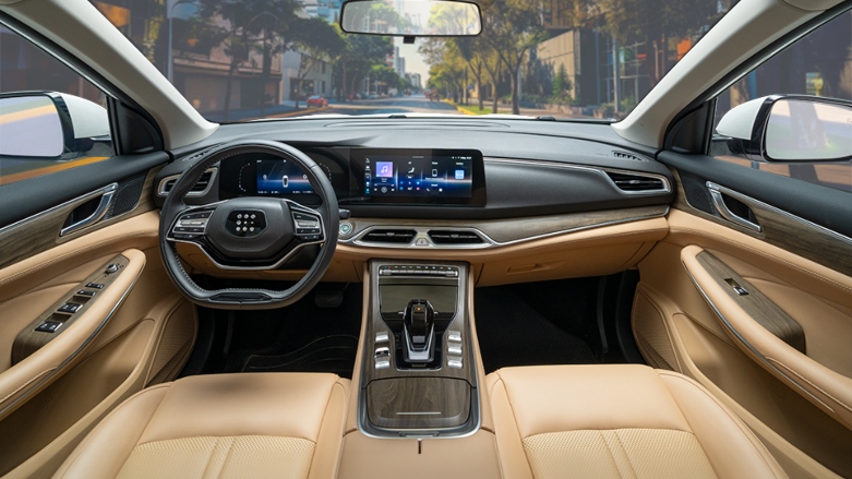 Vista interior de DFSK/SERES E5 con tapicería de lujo.